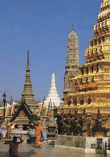Wat Phra Kaeo Temple of the Emaerald Buddha