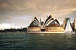 ausv002t.JPG - 8913 Bytes