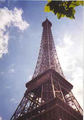 Le Eiffel Tower