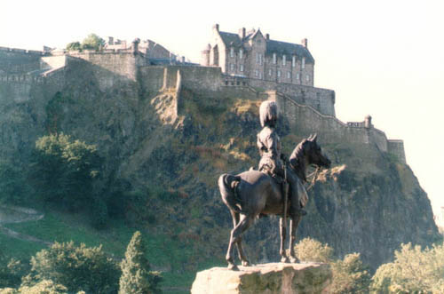  A view from below of the famous Edinburgh Castle, the seat of Scottish government